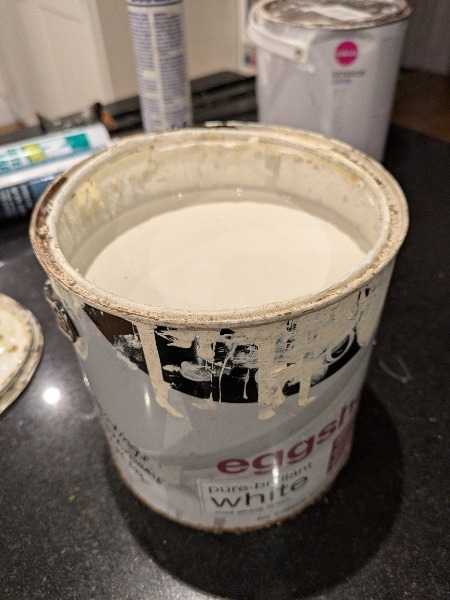 Thumbnail for Tin of white paint