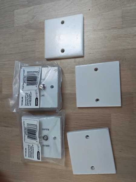 Thumbnail for Labgear coax and F socket outlet and blank face playes