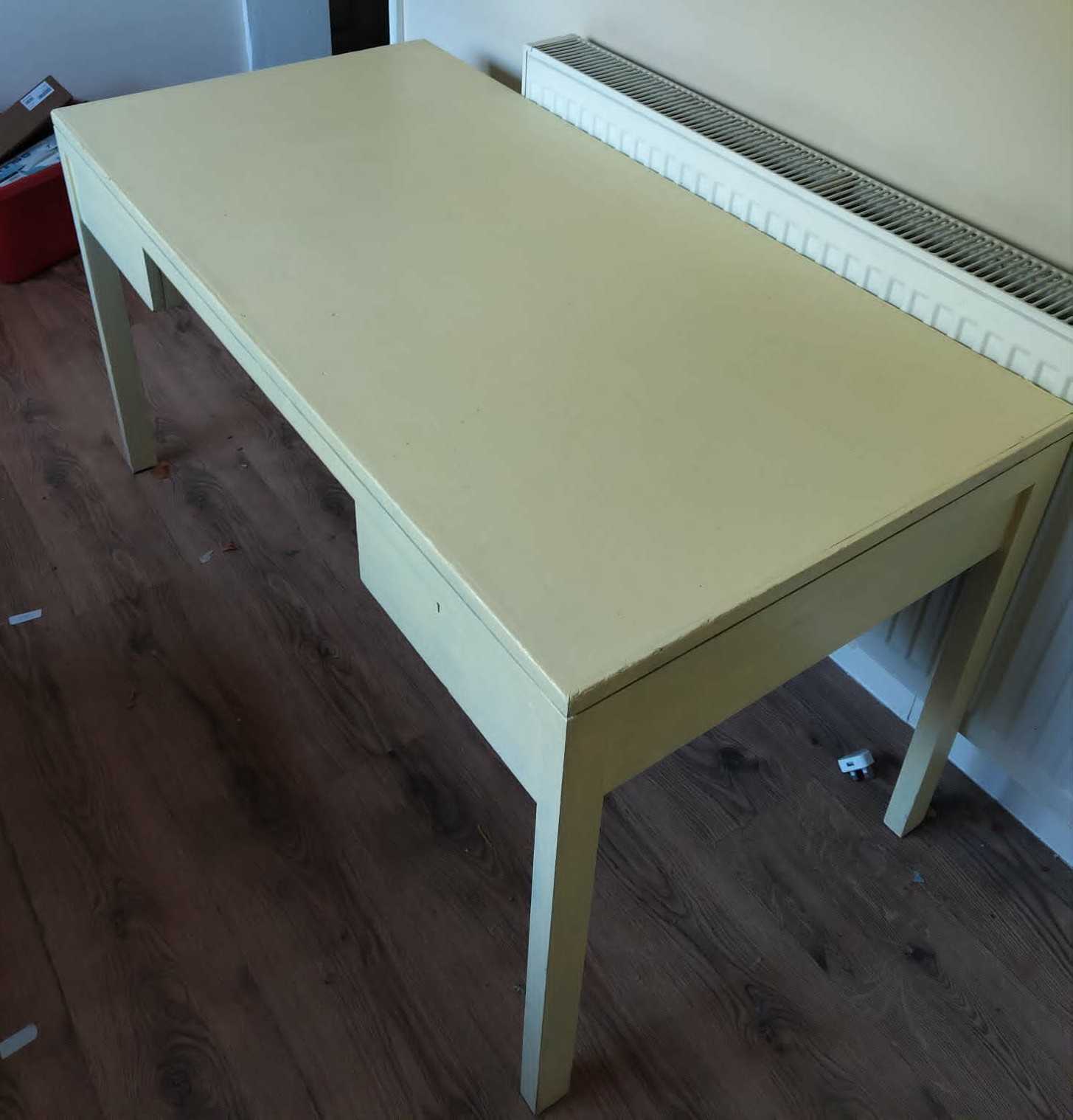 Thumbnail for wooden table