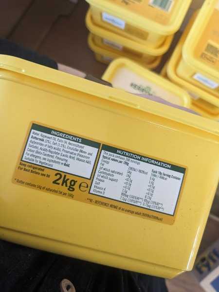 Thumbnail for 9x 2kg Fresh Margarine to give away