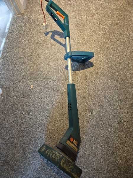 Thumbnail for Trimmer. Black and Decker