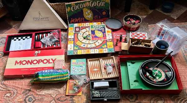 Thumbnail for Selection of board games