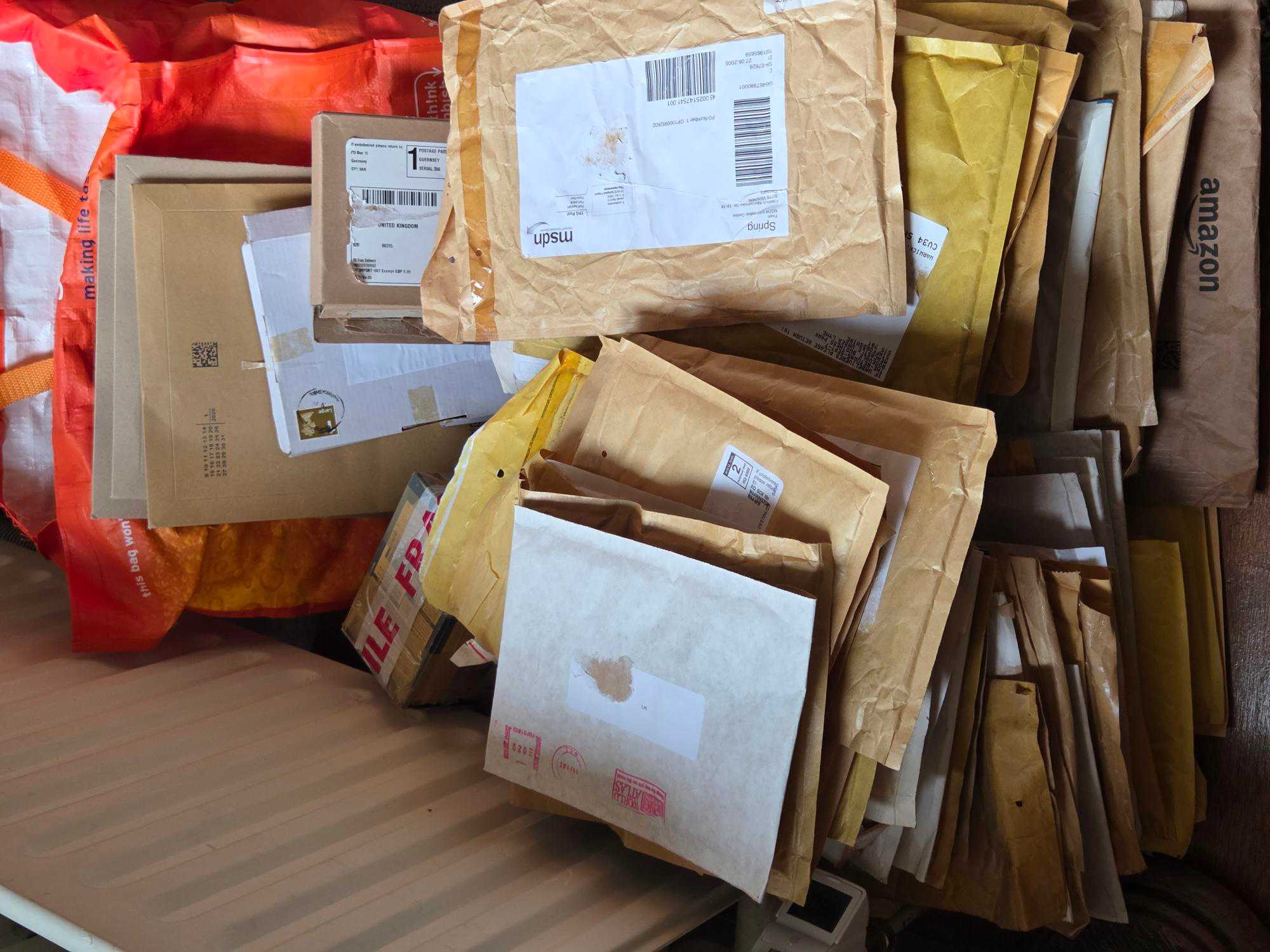 Thumbnail for Padded envelopes, various sizes