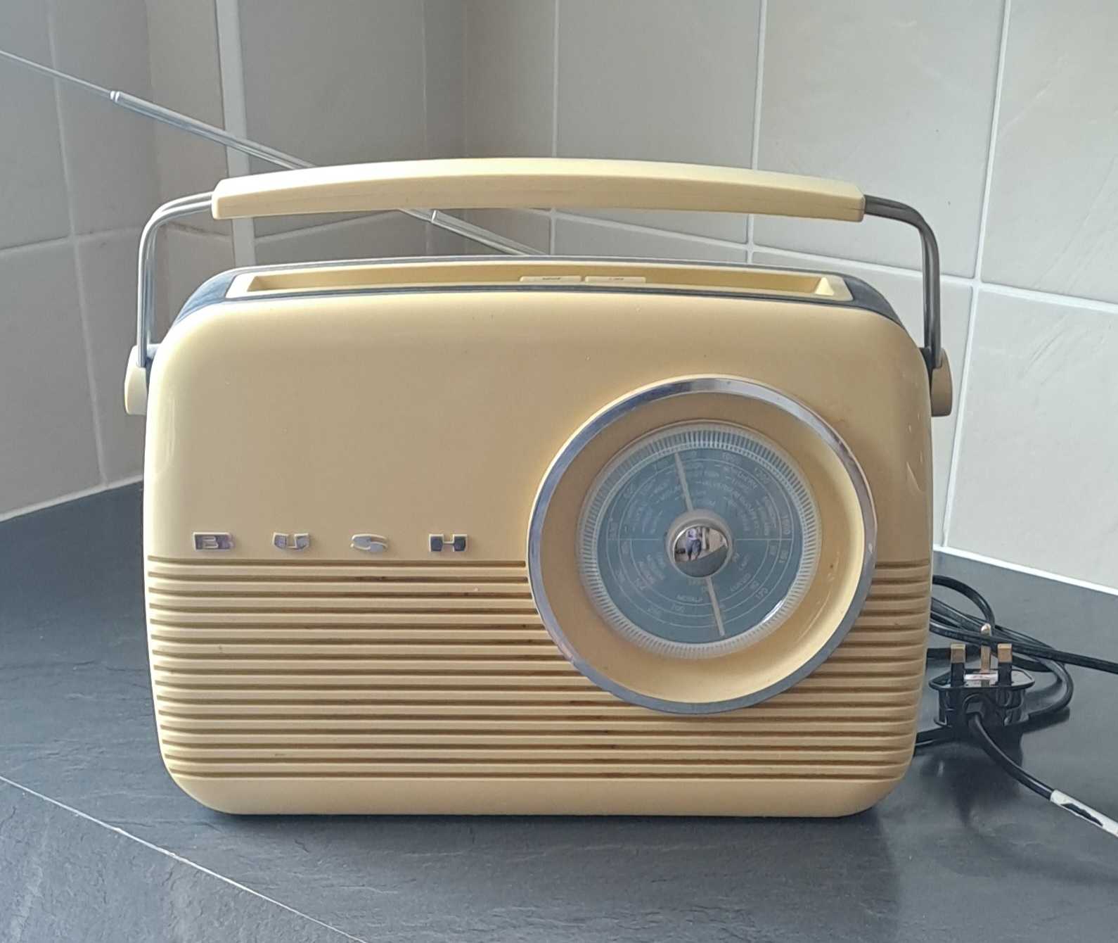 Freecycle: Bush TR82 antique radio - PENDING COLLECTION