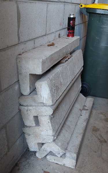 Freecycle: Concrete 'gutter' edges.
