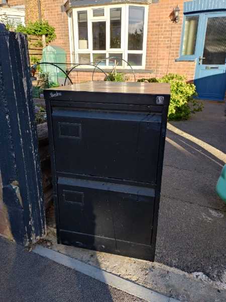 Filling cabinet