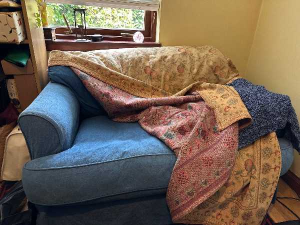 2 seater sofa bed