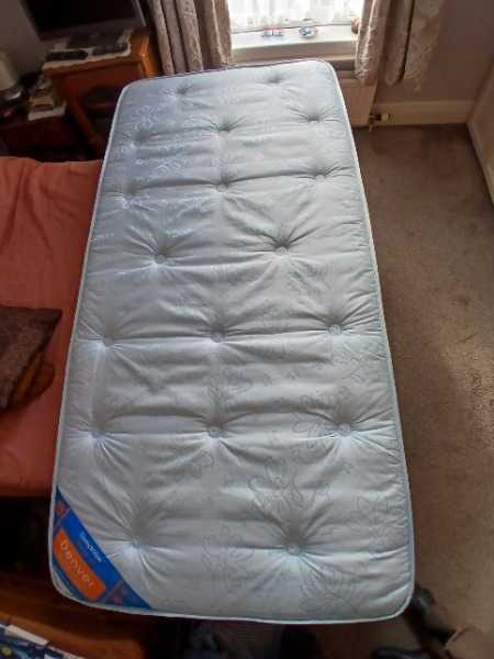Single mattress