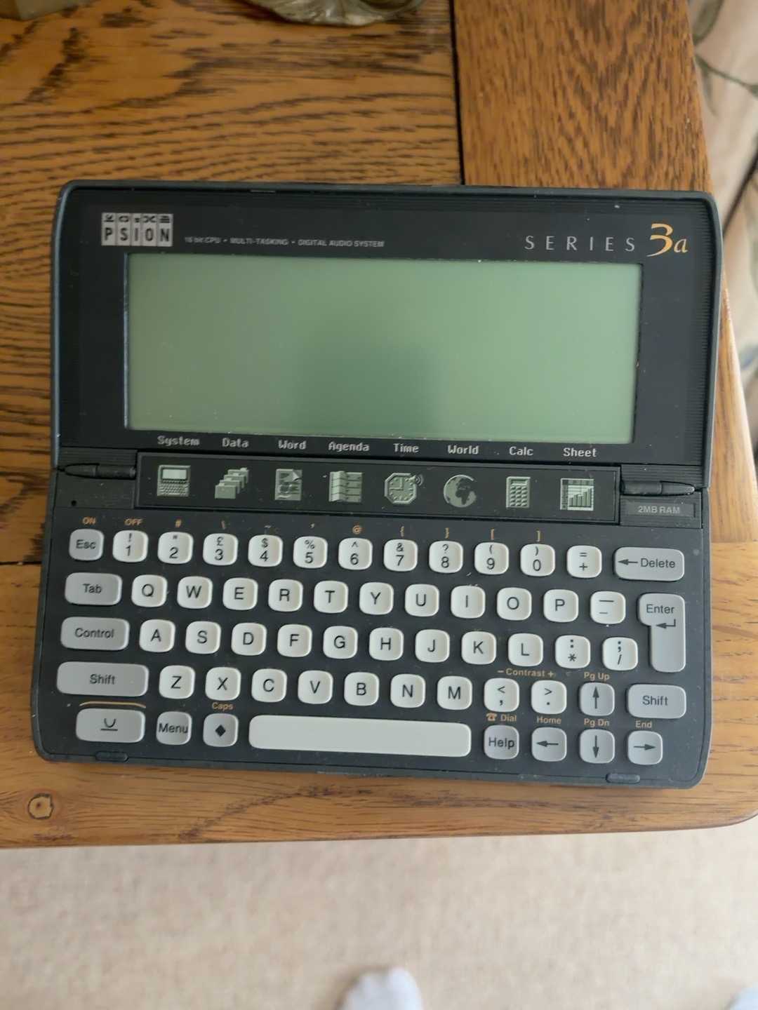 Psion Series 3a 2MB palmtop computer - untested