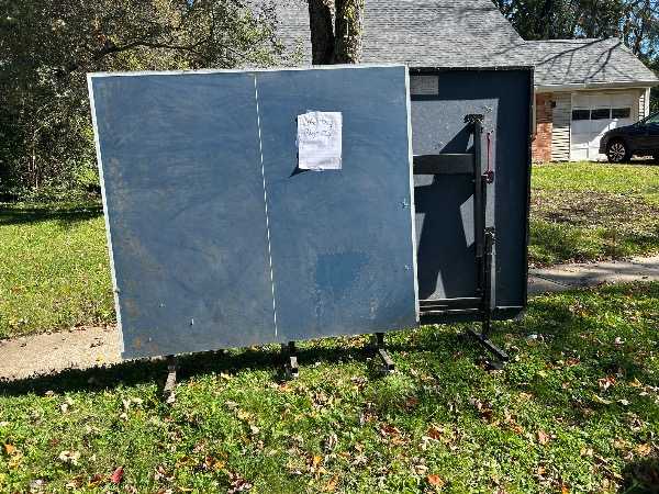 Ping pong table