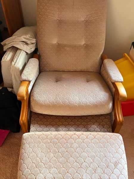 Reclining chair