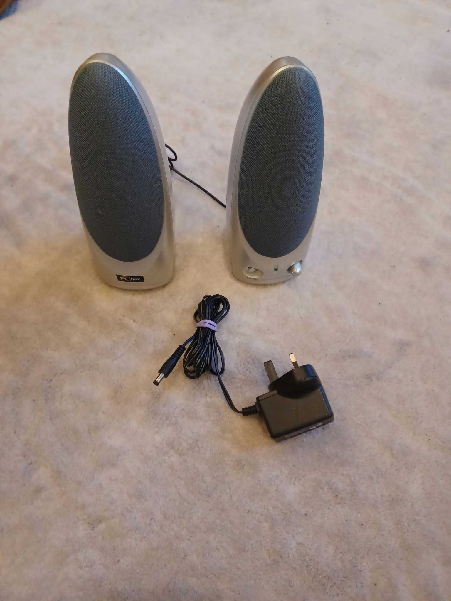 PC Line Stereo speakers for  Desktop PC or Laptop
