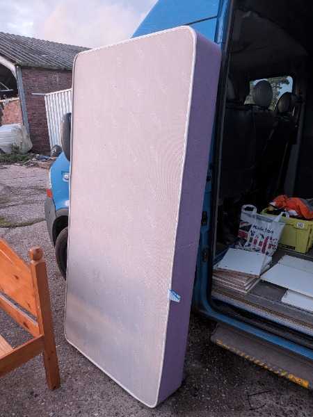 Single bed base