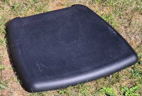 Wheeled black plastic base/stand