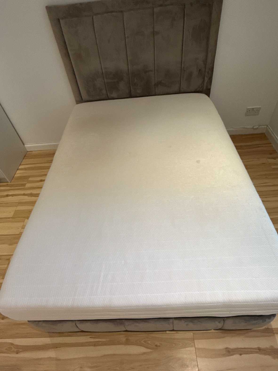 Double mattress x 2
