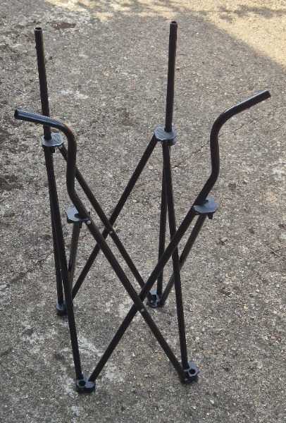 Metal frame for folding camping chair