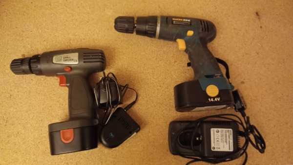 2 x cordless drills