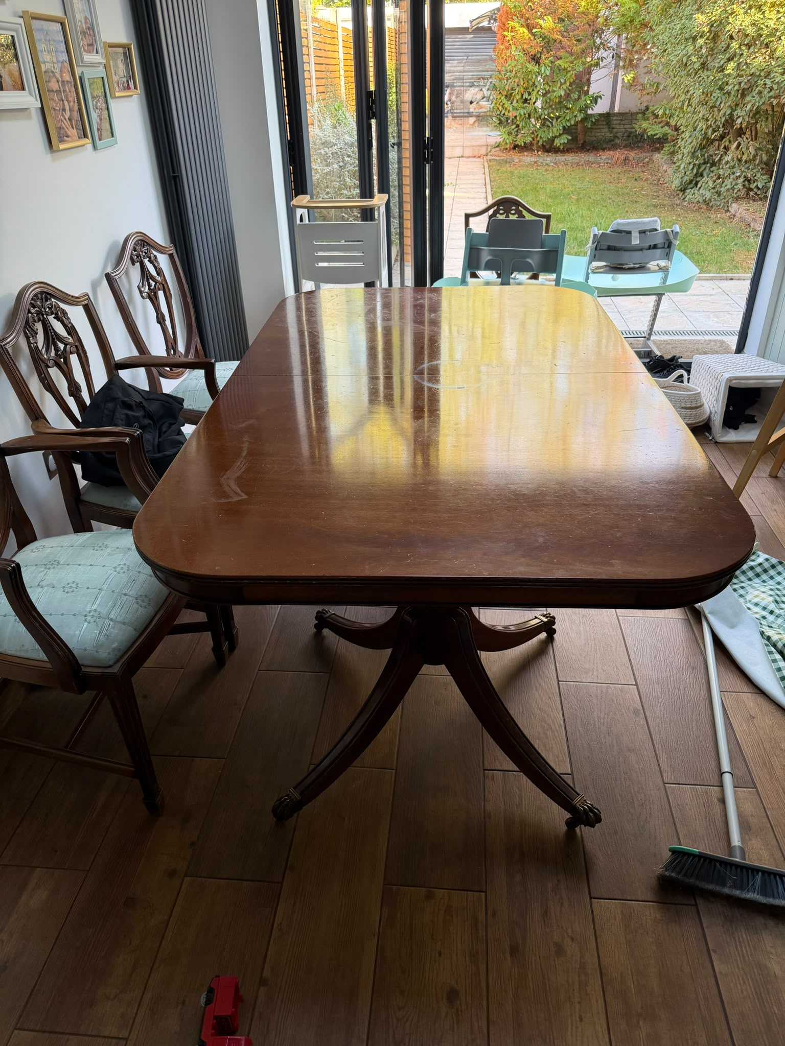 vintage table and chair