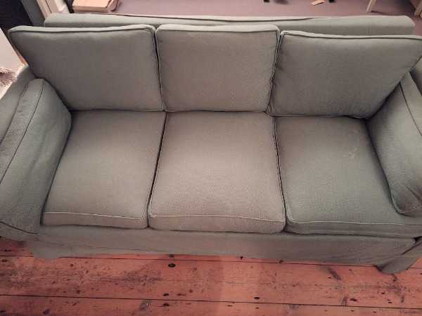 3 seater sofa- house clearance!