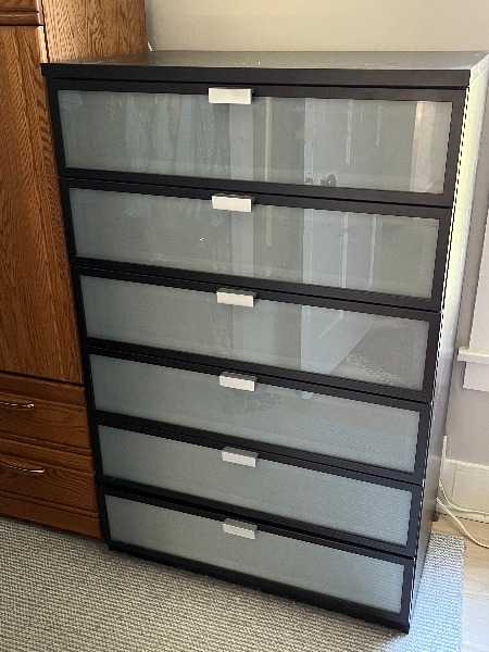 Freecycle: Free 6-drawer dresser