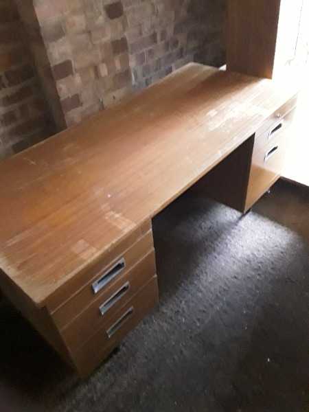 Large desk