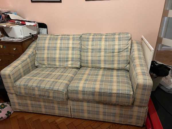 Lovely little sofa bed