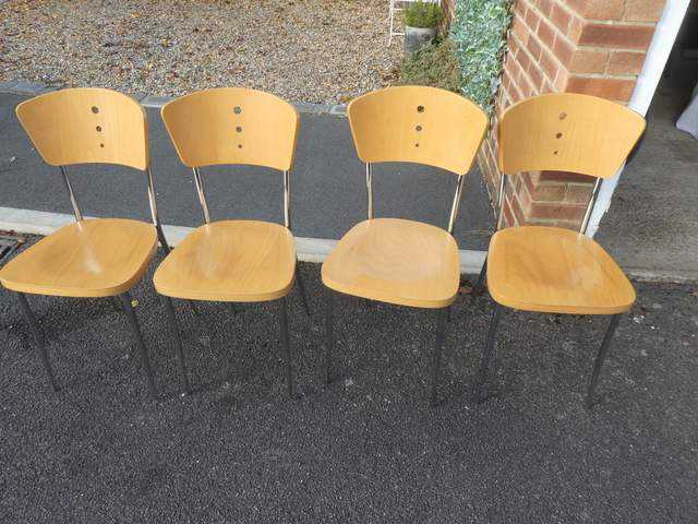 4 dinner table chairs