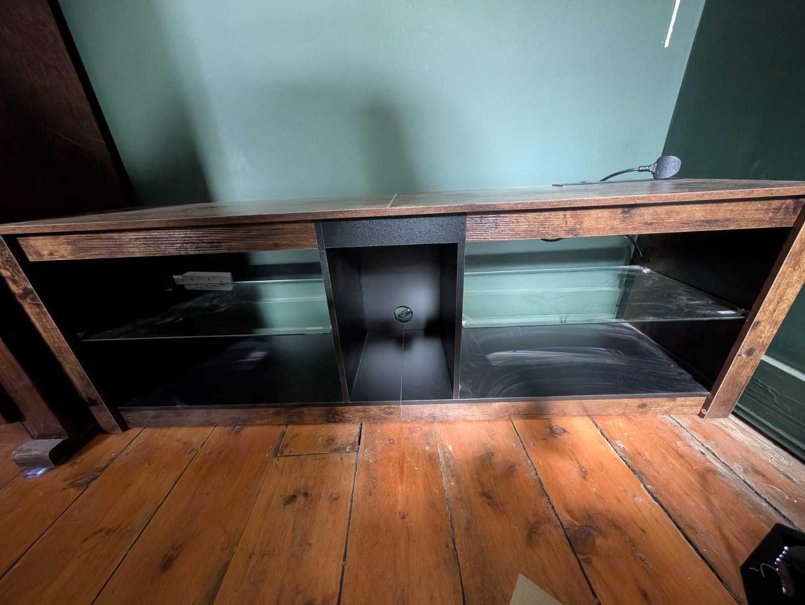 Freecycle: TV/Console unit