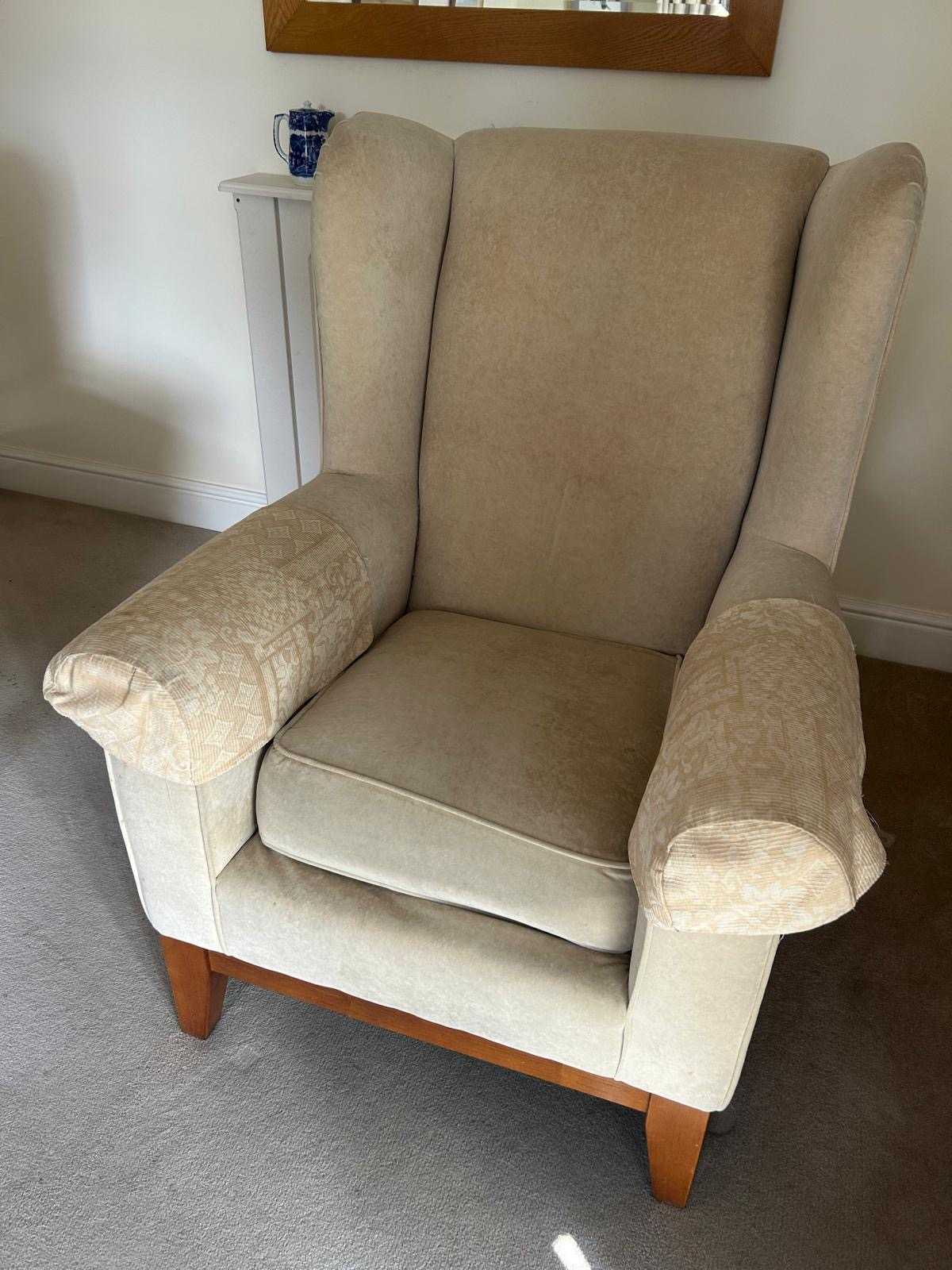 Arm chair