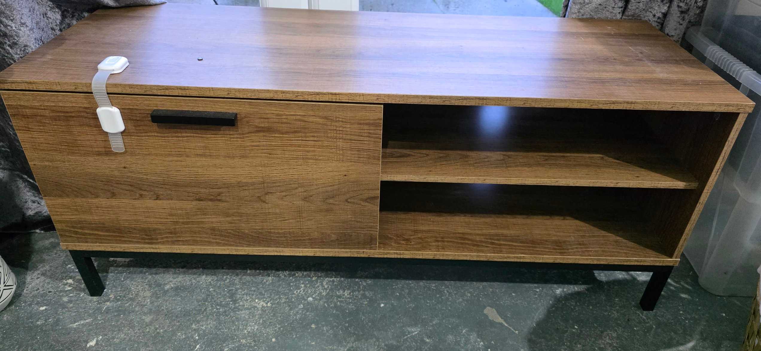 Pending - TV Unit