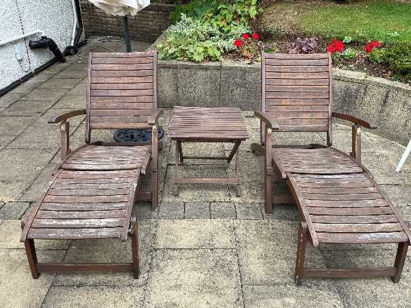 Freecycle: Sun loungers and matching wood table
