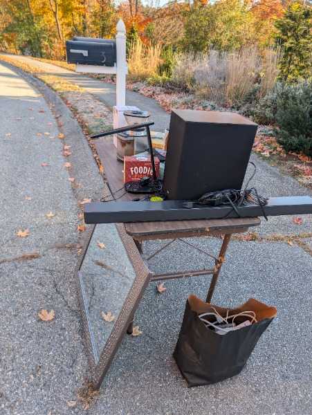 Freecycle: Mini Free giveaway