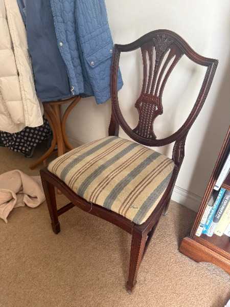 Dining Table and 6 x Chairs