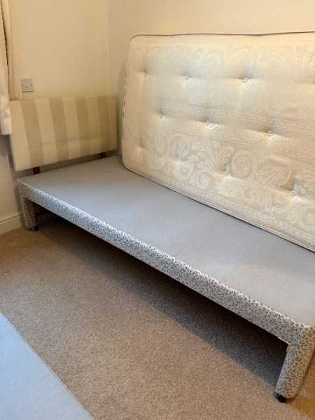 Single Bed w/ pop up bed underneath