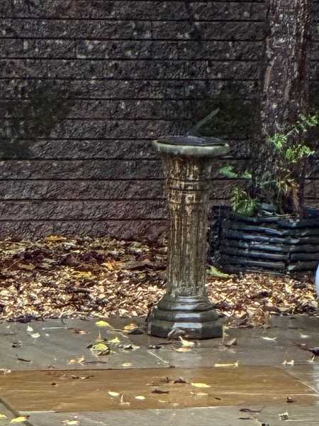 Freecycle: Garden Sundial