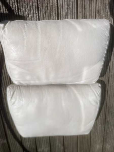 Leather cushions suitable for floor use or recycling of materials
