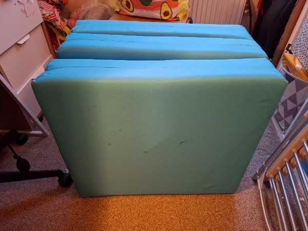 Folding mattress / chairbed