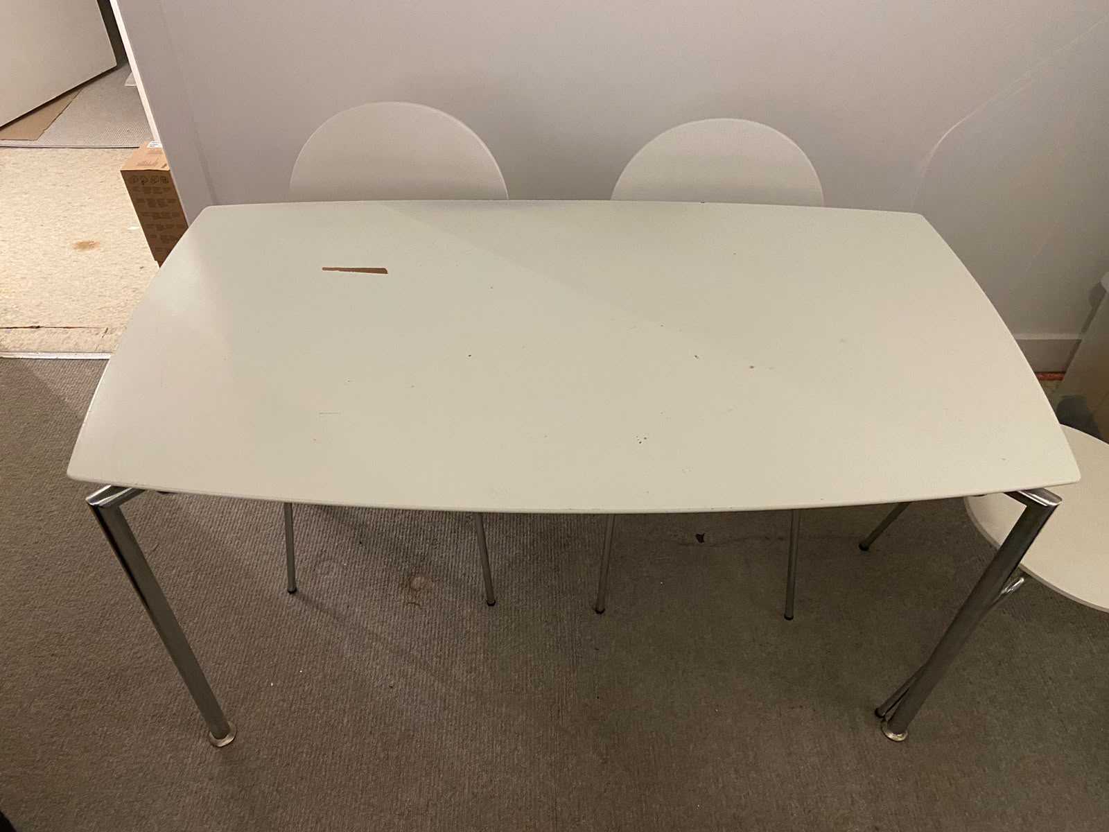 Dining table w 4 chairs