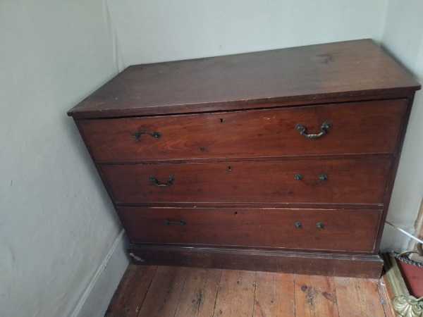 chest of drawers- house clearing!-Wednesday/Friday PM collection only