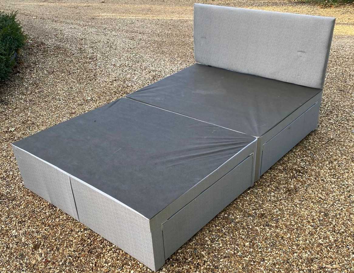 Small double divan bed, 2 drawers. No mattress.