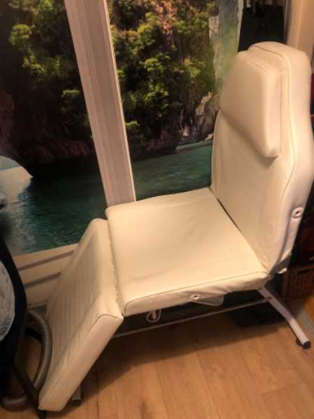 Massage/beauty bed