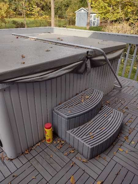 FREE HOT TUB!