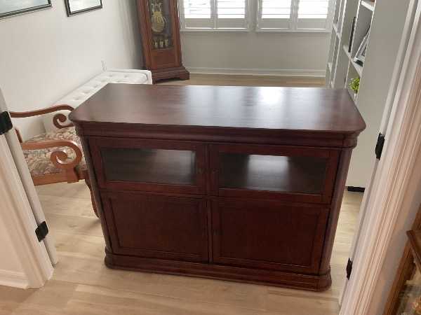 Freecycle: Tv console table