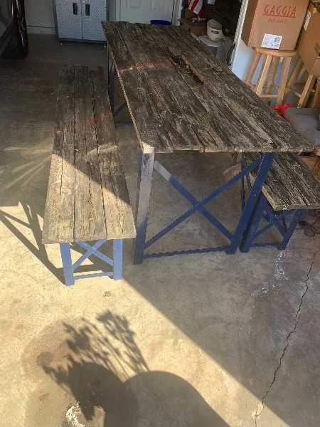 Freecycle: Outdoor Table and Benches
