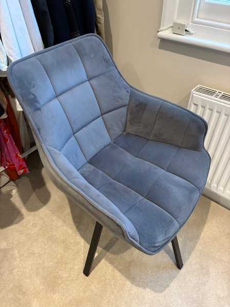 Swivel dining/office chair