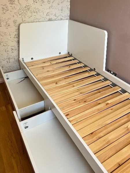 IKEA Flekke Day Bed with drawers