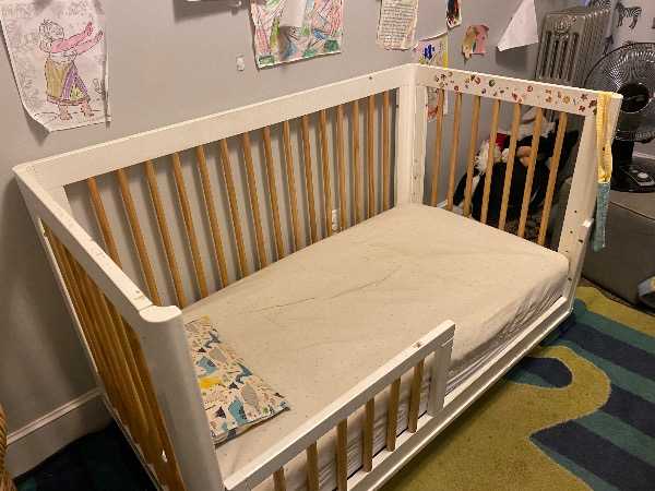 Babyletto Lolly White and Wood Crib