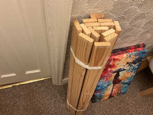 Wooden bed slats for single bed