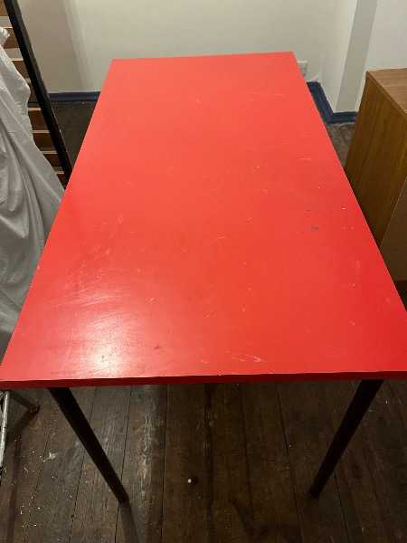 School desk/table