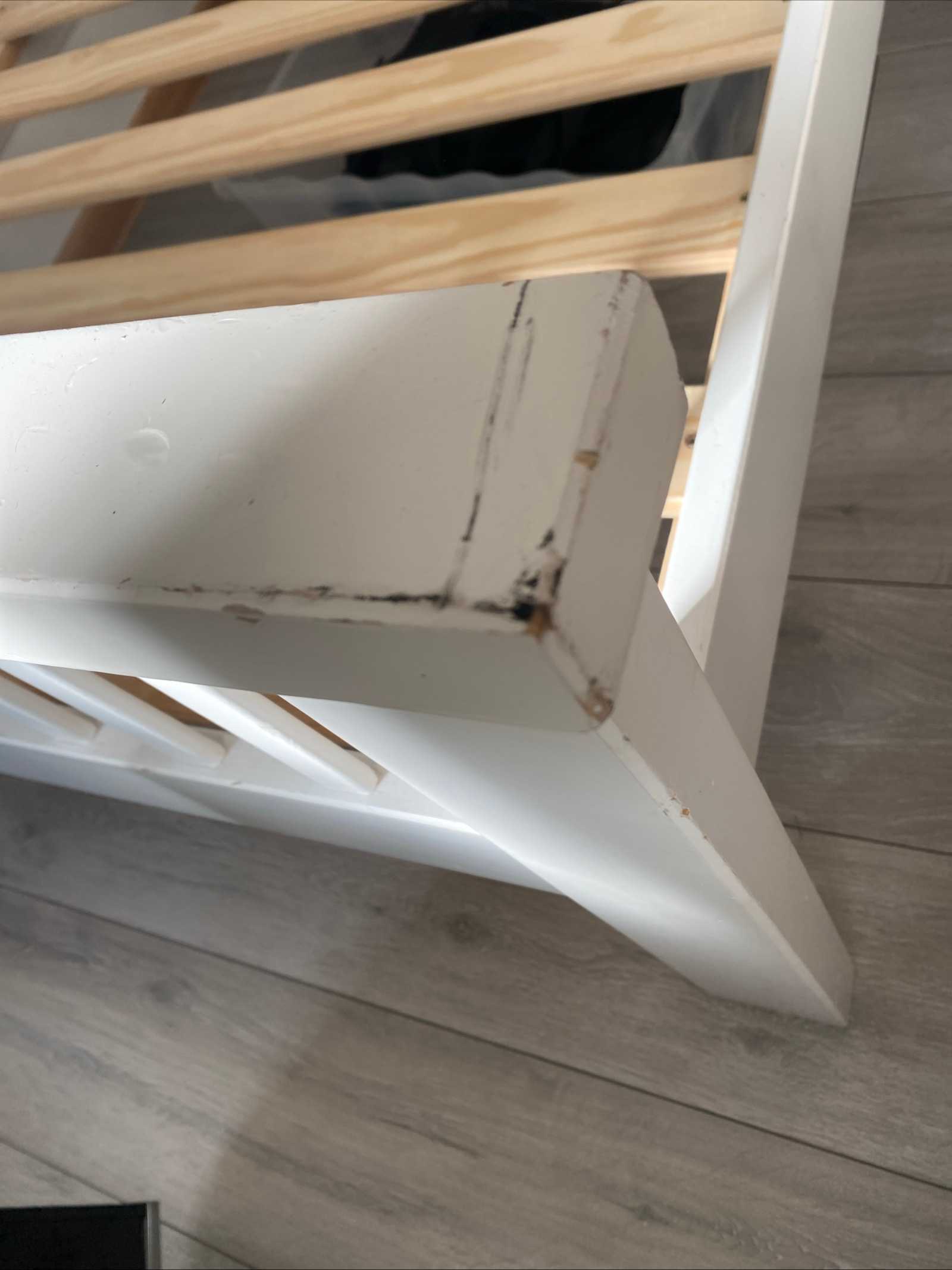 Single wooden bed and mattress Happy to split